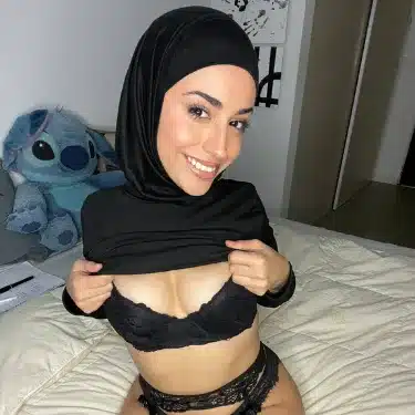 Malika – geheimnisvolle Hijab-Schönheit auf OnlyFans