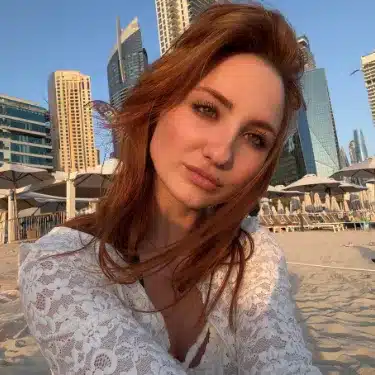Nata OnlyFans – sinnliches Rotschopf Girl mit echtem Charme